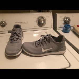 Nike men’s shoes size 9